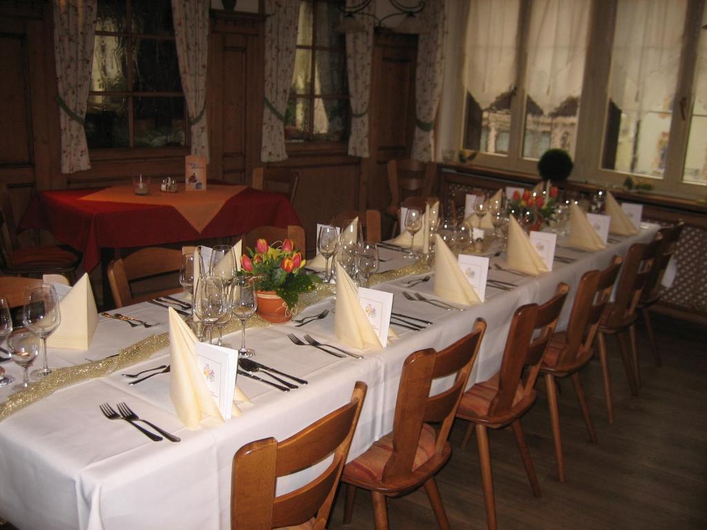 Hotel Krone Stuehlingen - Das Tor Zum Suedschwarzwald Exteriör bild