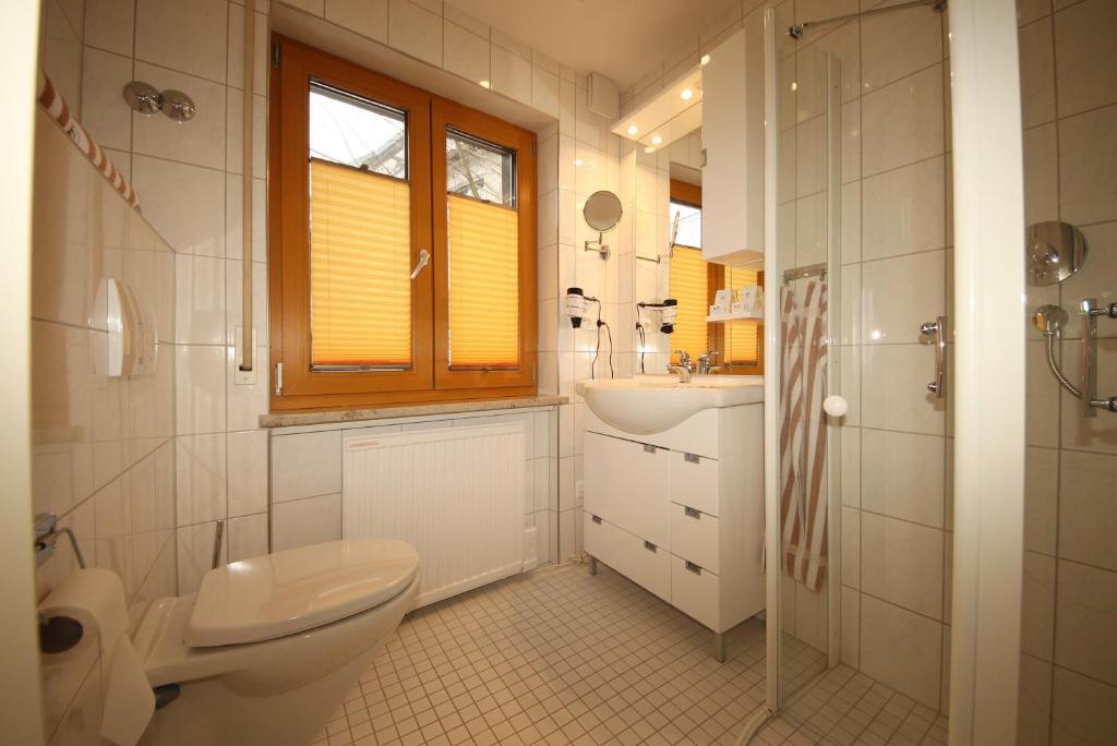 Hotel Krone Stuehlingen - Das Tor Zum Suedschwarzwald Exteriör bild